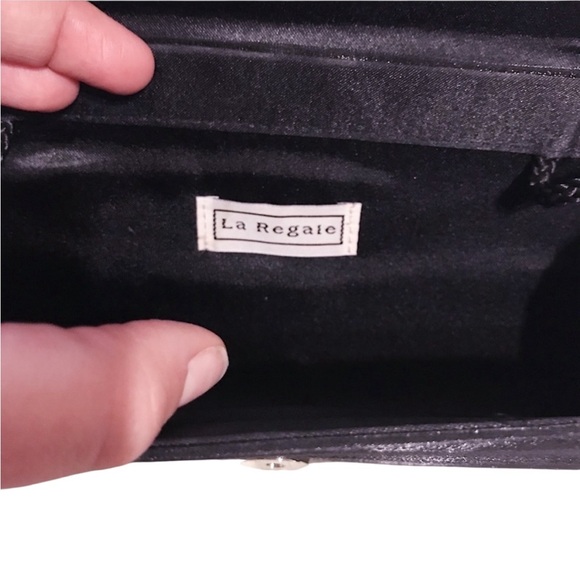 LA REGALE Vintage Black Nylon Clutch Handbag EUC - Picture 4 of 8